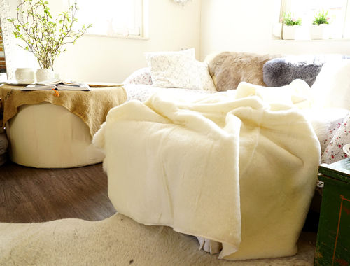 Echte Schurwolle Merinowolle Decke Überwurf Tagesdecke ecru 180x200 cm Wärme der Natur Wolldecke